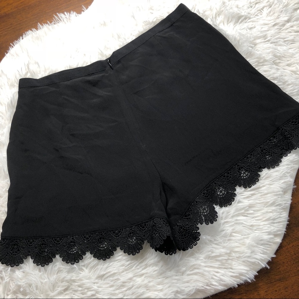 Jack by BB Dakota Ritchie Scallop Lace Trim Shorts - Picture 4 of 5